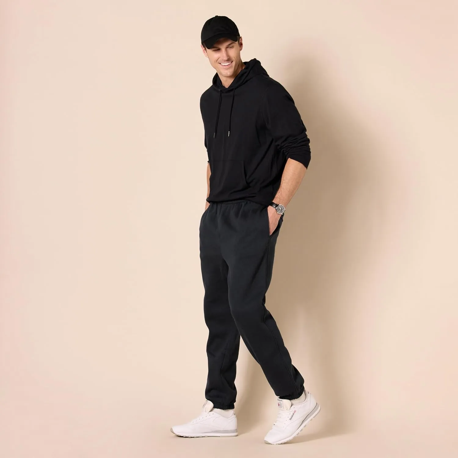 Amazon Essentials Sweatpants for Men, Fleece, Closed Bottom (Available in Big and Tall)