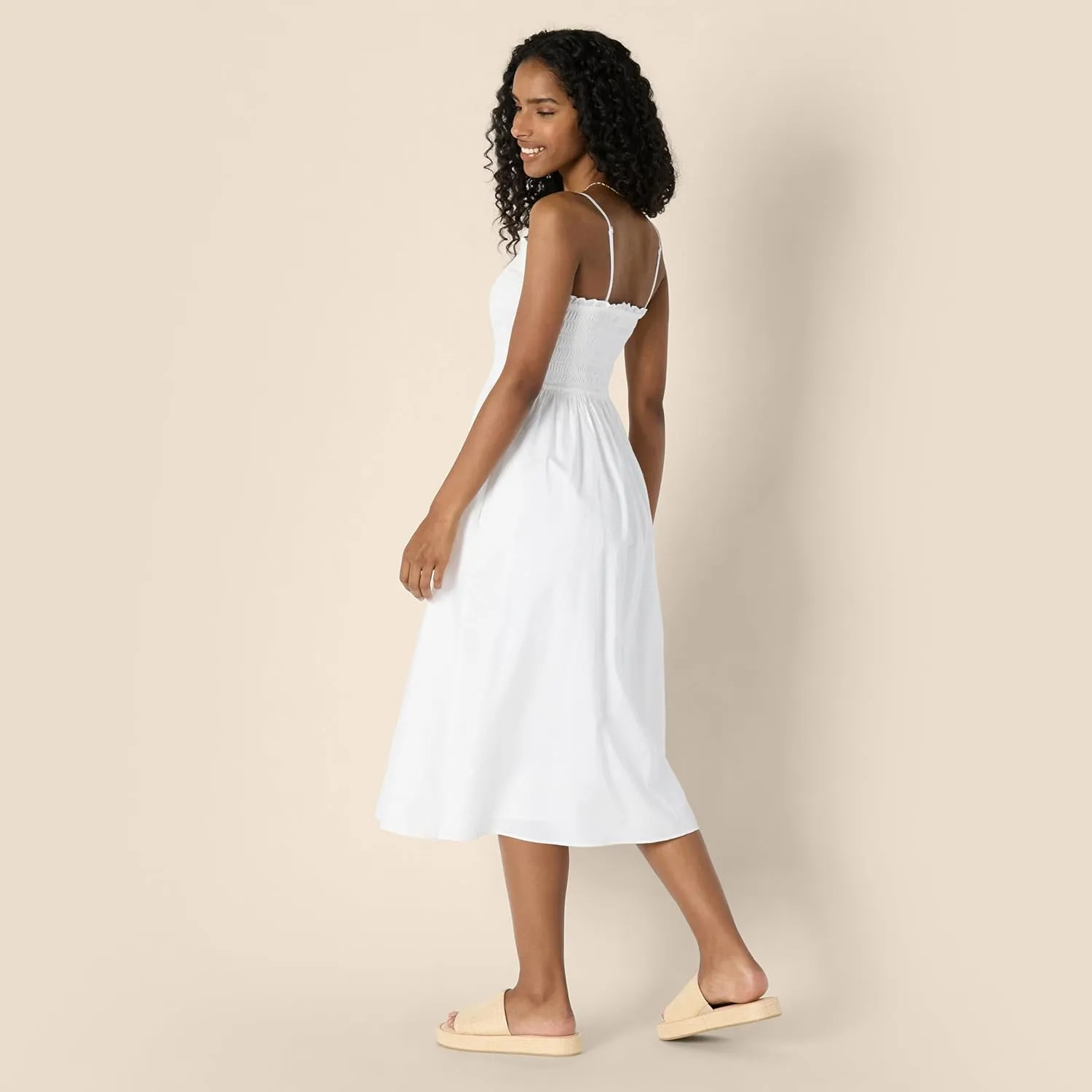 Amazon Essentials Women's Regular-Fit Cotton Sateen Smocked Bodice Midi Dress