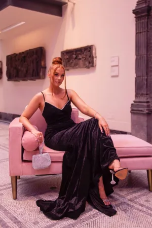 Irreplaceable Luxe Black Velvet Crystal Sweetheart Fishtail Gown