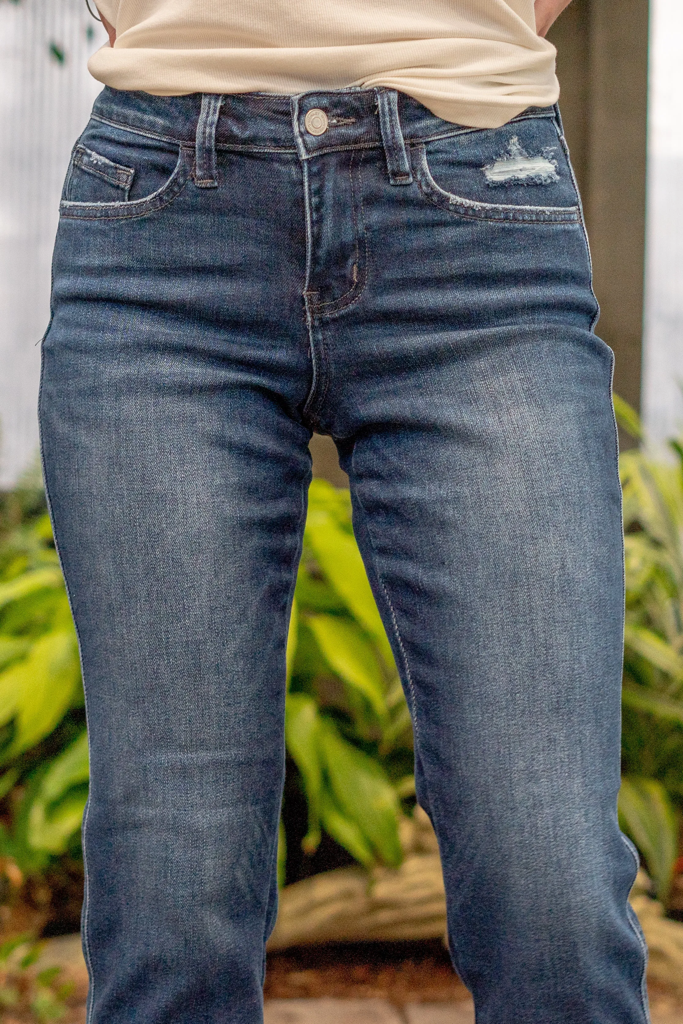 Meticulously Mid Rise Cropped Straight