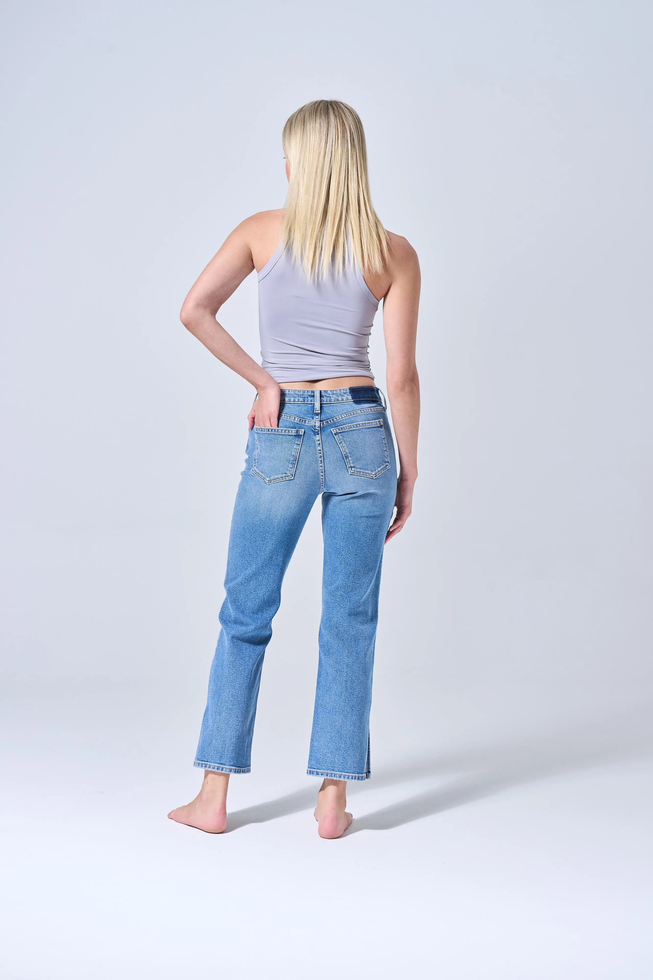 MID RISE STRETCH STRAGHT W/SIDE SLITS IN MEDIUM   /  SP-P12300ML
