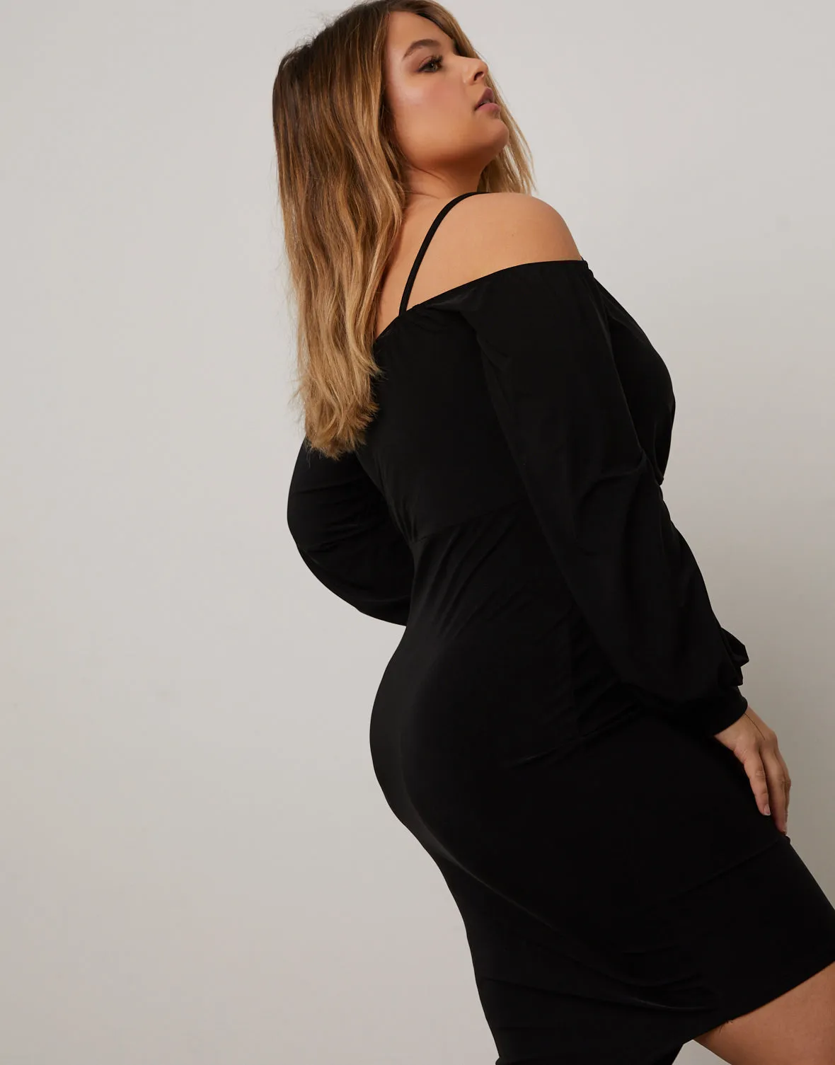 Plus Size Cold Shoulder Twist Dress