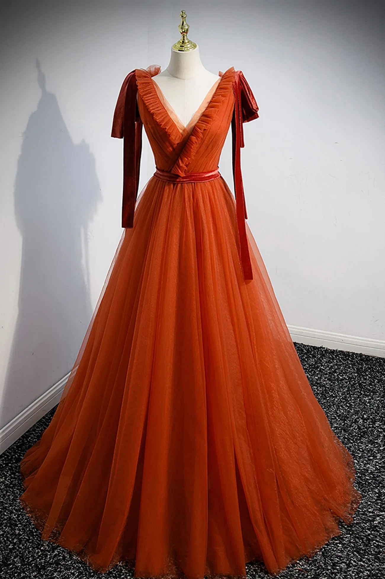 Simple V-Neck Tulle Long Prom Dress A-Line Formal Evening Dress